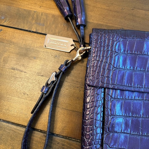 COACH Purple Embossed Leather Reptile Oversized Clutch Mega Wristlet - Picture 3 of 15